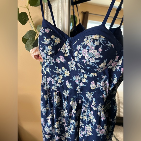 B.O.G Collective Floral Jumpsuit - Picture 2 of 8